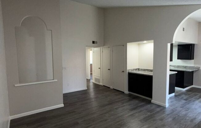 2 beds, 1.5 baths, 975 sqft, $1,535, Unit 229