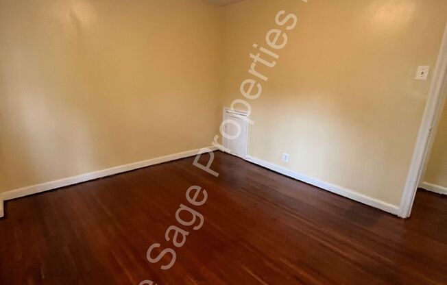 3 beds, 1 bath, $1,495