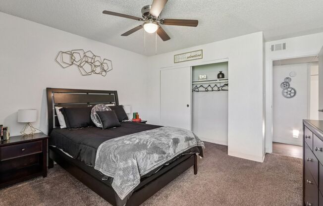 2 beds, 2 baths, 1,006 sqft, $1,550, Unit S2008