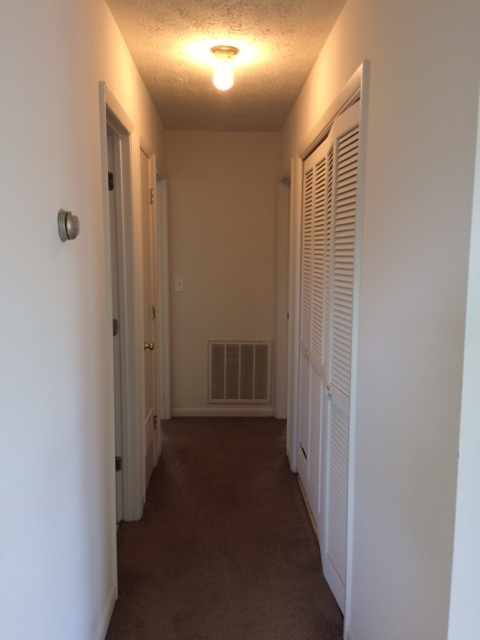 2 beds, 2 baths, 900 sqft, $800