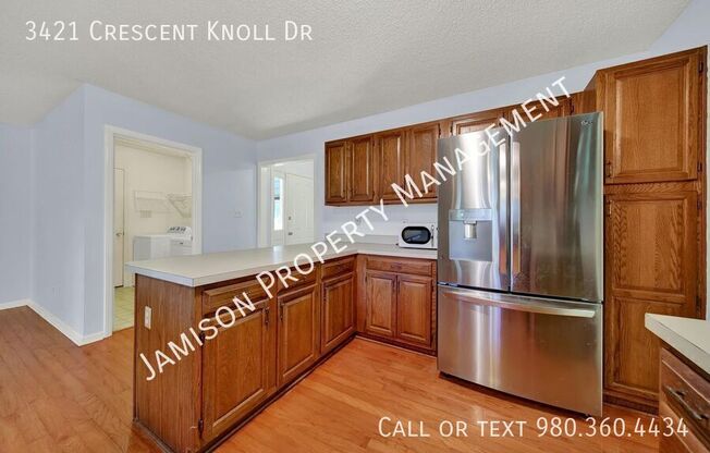 3421 CRES KNL DR