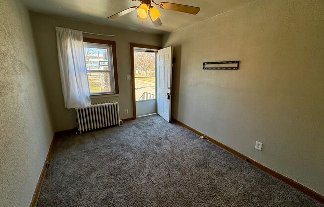 732 Idlewood Avenue (Full Service)