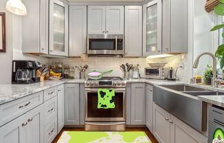 A Tall Glass of Soulard! 2.5BR/2.5Bath!