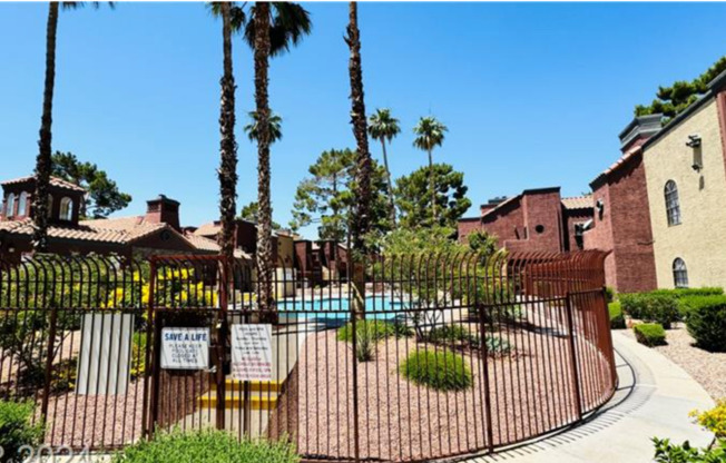 2 beds, 2 baths, $1,250, Unit UNIT 124