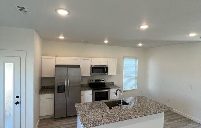 LEASING SPECIAL 1/2 OFF FIRST MONTHS RENT!! Now Leasing - Featherston Village - Modern Living