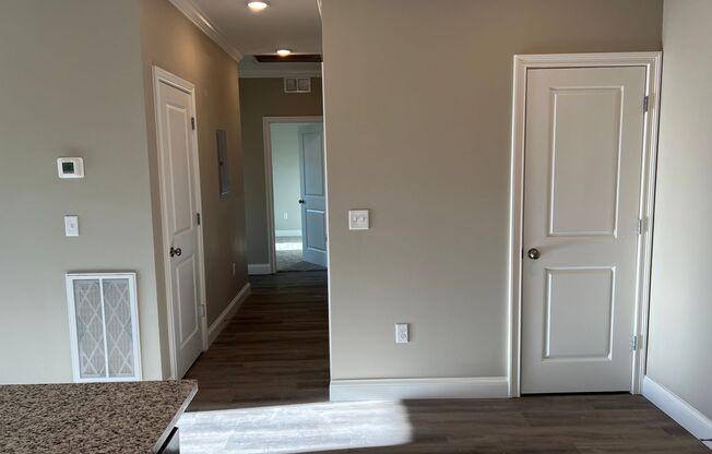 2 beds, 2 baths, 979 sqft, $1,130, Unit 921