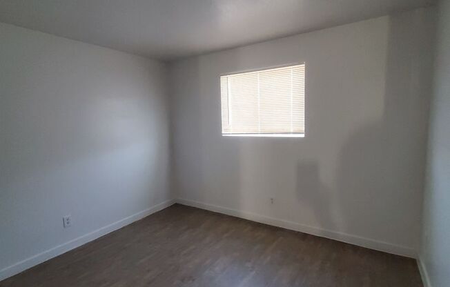 2 beds, 1 bath, 850 sqft, $1,395, Unit 114