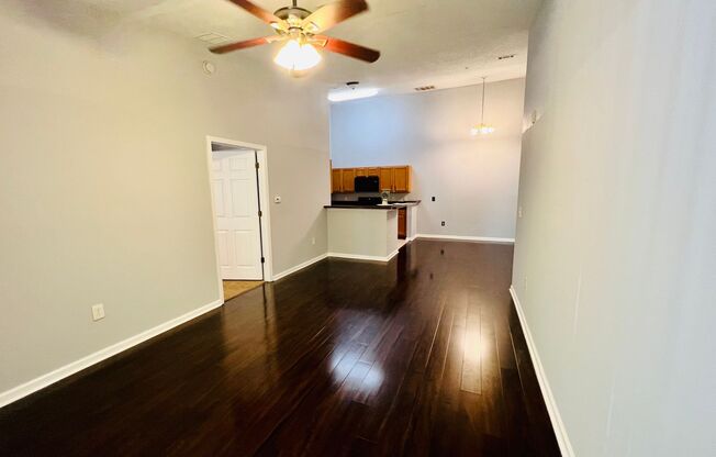 2 beds, 2 baths, $1,360