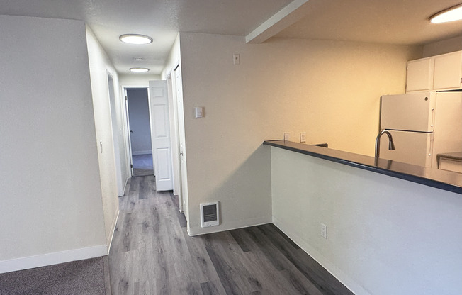 2 beds, 2 baths, 984 sqft, $2,175, Unit B203