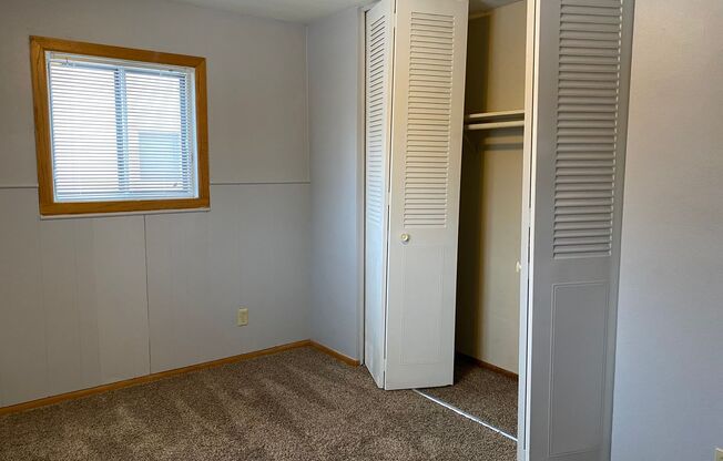 2 beds, 1 bath, 550 sqft, $695, Unit 921-04