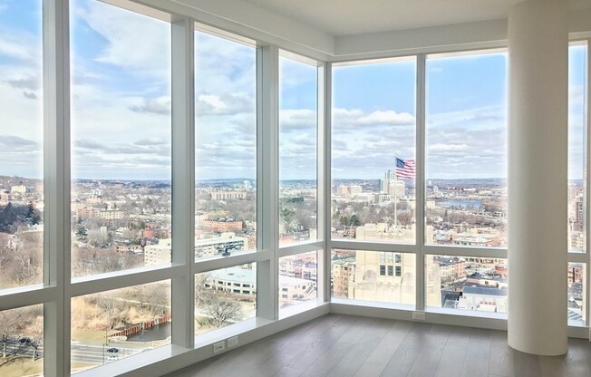 1 bed, 1 bath, 761 sqft, $5,200, Unit 20C