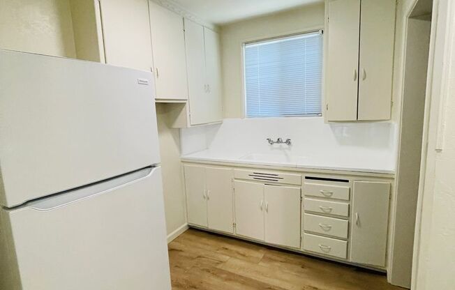 2 Bedroom unit with parking