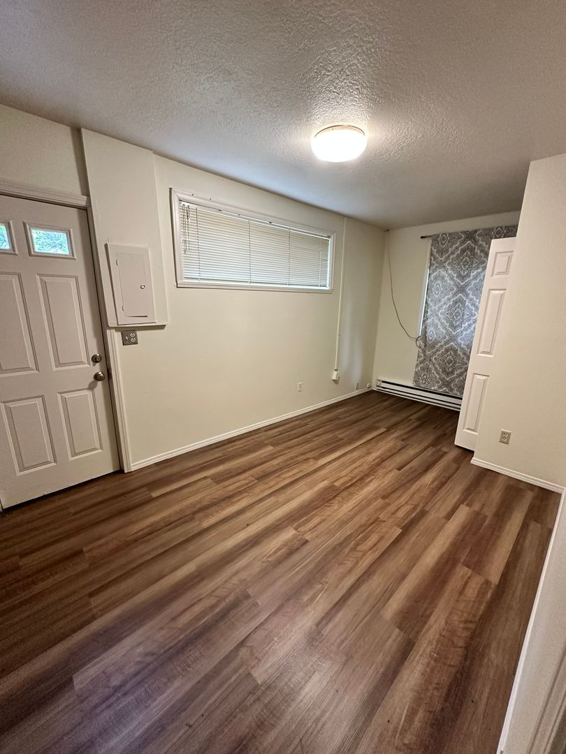 Lewis & Clark Graduate /Law Students ONLY