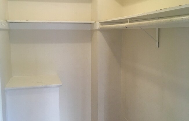 1 bed, 1 bath, 590 sqft, $2,095, Unit 13