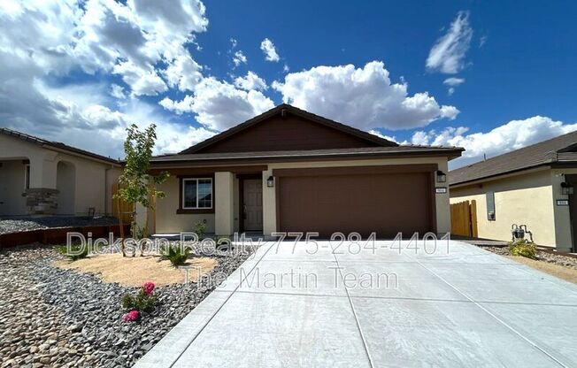 904 CASCADE RANGE DR