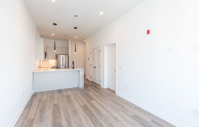 1 bed, 1 bath, 700 sqft, $1,650, Unit 408