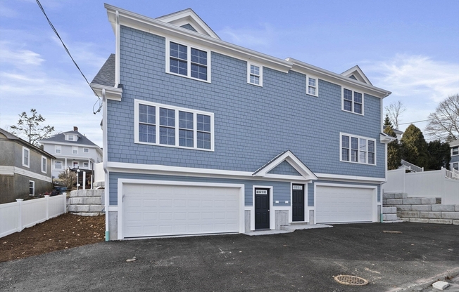 473 NEWPORT AVE
