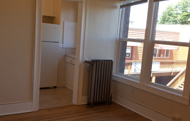 1 bed, 1 bath, 460 sqft, $1,225, Unit 209