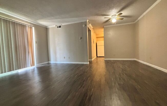 1 bed, 1 bath, 700 sqft, $1,250, Unit 2103