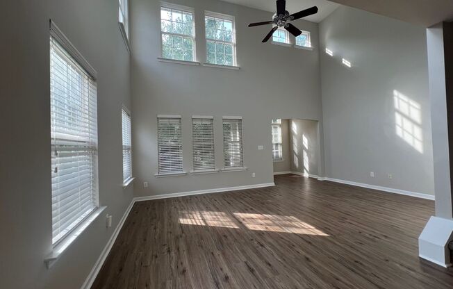 Charming 3 Bed/2.5 Bath Townhome in Cornelius - Main Floor Primary - Fresh Interior Paint - New Flooring - Community Pool and Playground