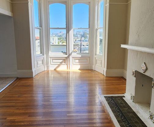 1 bed, 1 bath, 750 sqft, $3,295, Unit 09