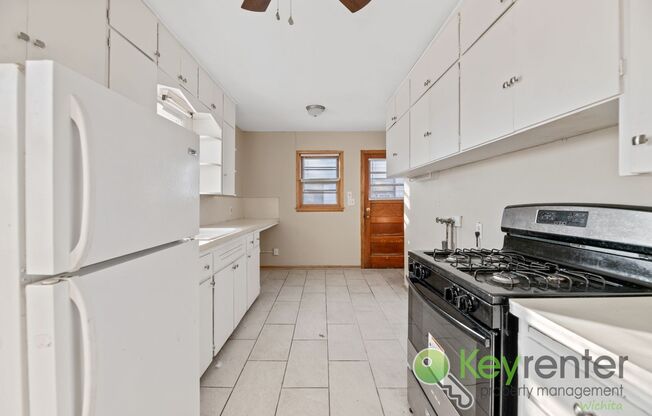 3 beds, 2 baths, $1,200