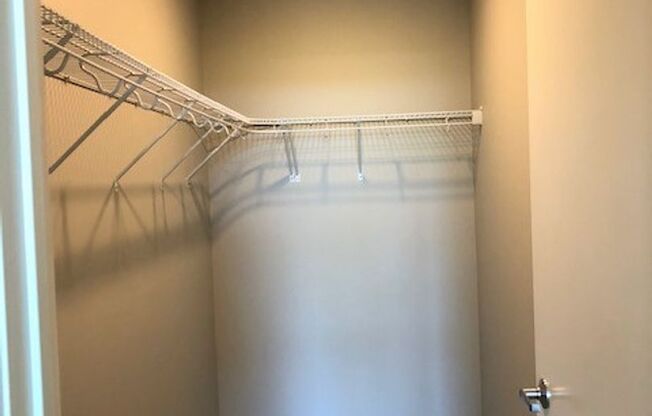 2 beds, 2 baths, 938 sqft, $1,950, Unit 204