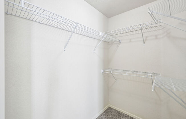 3 beds, 2 baths, 1,152 sqft, $1,669