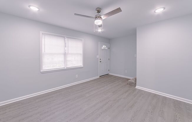 2 beds, 1.5 baths, 1,050 sqft, $1,550, Unit 15-2859