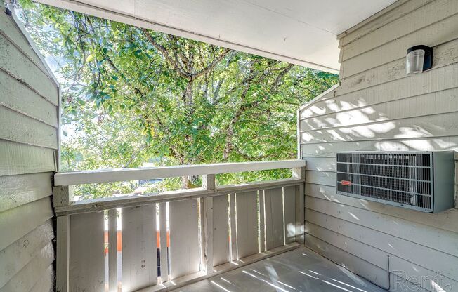 2 beds, 1 bath, 1,014 sqft, $1,695, Unit 42