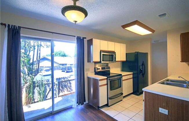 Stately 2 Story Condo In North Austin Located In The Coppertree Condominiums.