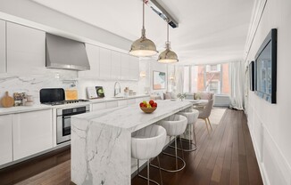 5 FRANKLIN PL