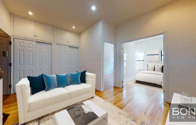 96 3 AVE