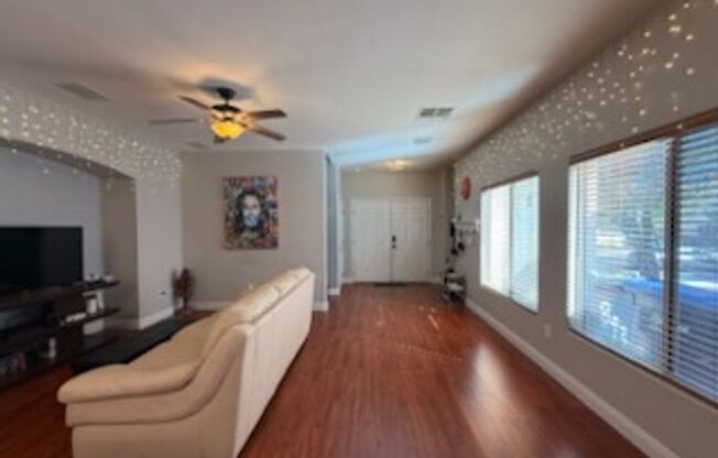 3 beds, 2.5 baths, $2,195