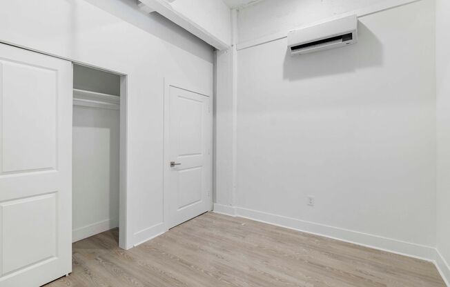 1 bed, 1 bath, 618 sqft, $1,095, Unit G112