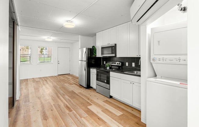 the kitchen is clean and ready for us to use at The Courts Midtown, Memphis, Tennessee