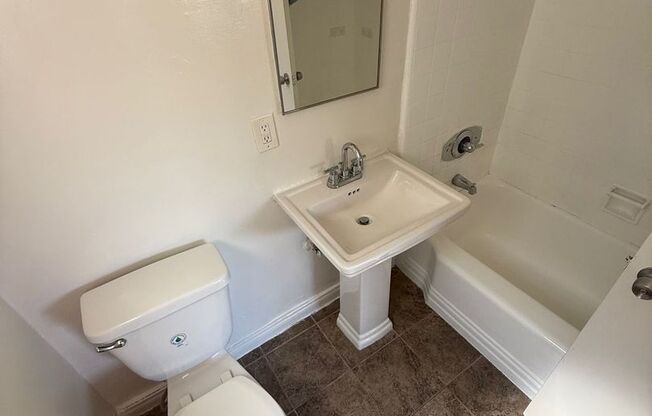 1 bed, 1 bath, $1,975, Unit 2