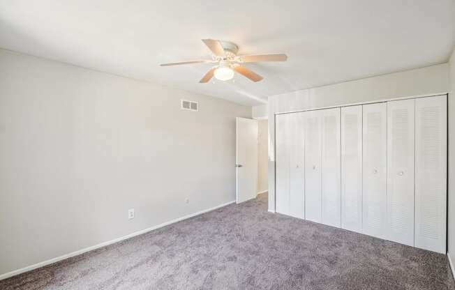 Affordable Apartments in Southfield, MI | Spacious and open bedroom with walk-in closet