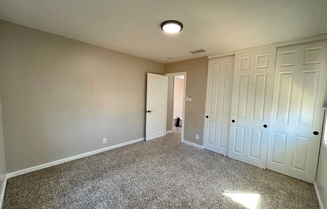 2 beds, 1 bath, $1,599