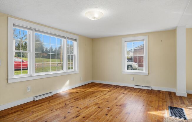 MOVE IN WITH A SECURITY DEPOSIT ALTERNATIVE FROM OBLIGO (for qualified applicants).