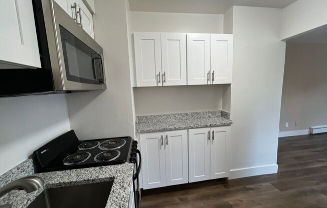 1 bed, 1 bath, $1,195, Unit 503