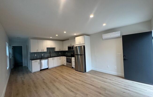 1 bed, 1 bath, 550 sqft, $2,300, Unit 816 24th Street