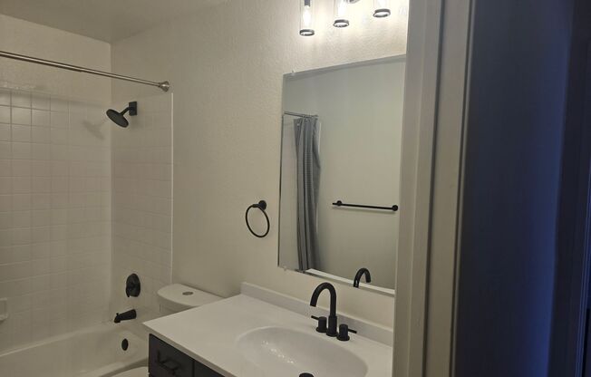 WOW! Newly remodeled 2bd 2 bath condo!! Don't wait, will not last at this price!!