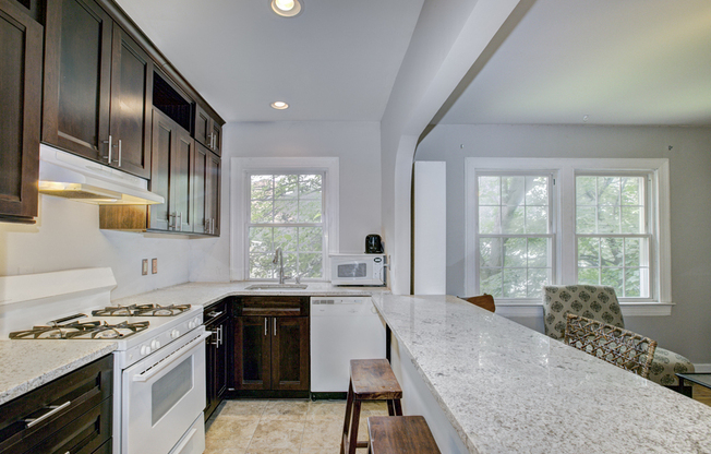 318 Rhode Island Ave NE Unit 302