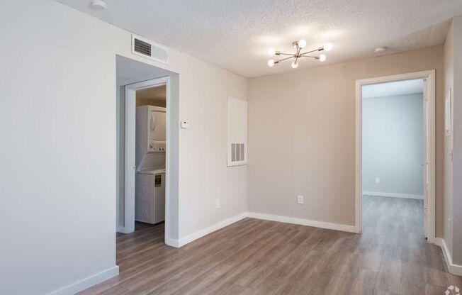 1 bed, 1 bath, 792 sqft, $1,225, Unit 15