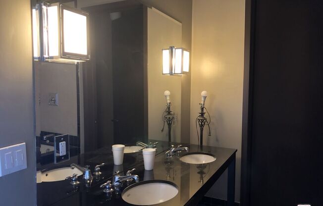 1 bed, 1 bath, 1,390 sqft, $4,300, Unit 708