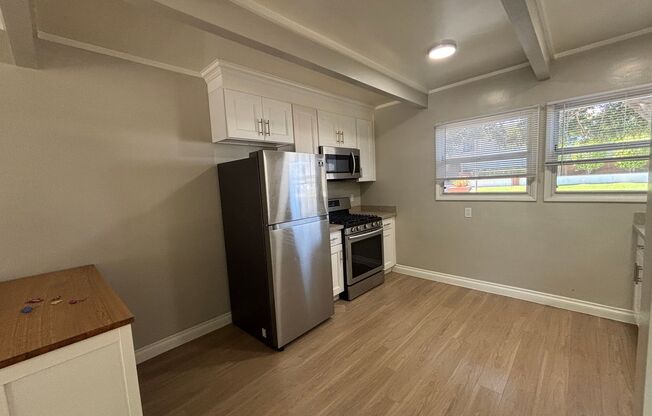 7366 W Manchester Ave (#562)
