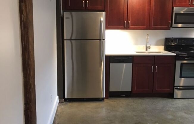 1 bed, 1 bath, 569 sqft, $1,170, Unit Apt 101