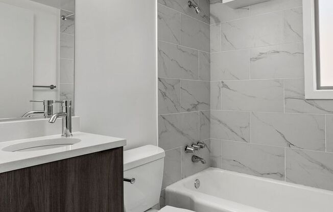 2 beds, 1 bath, 603 sqft, $1,800, Unit 5930-LL4
