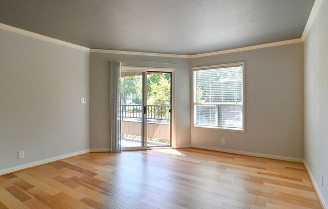 2 beds, 1 bath, $1,650, Unit 103